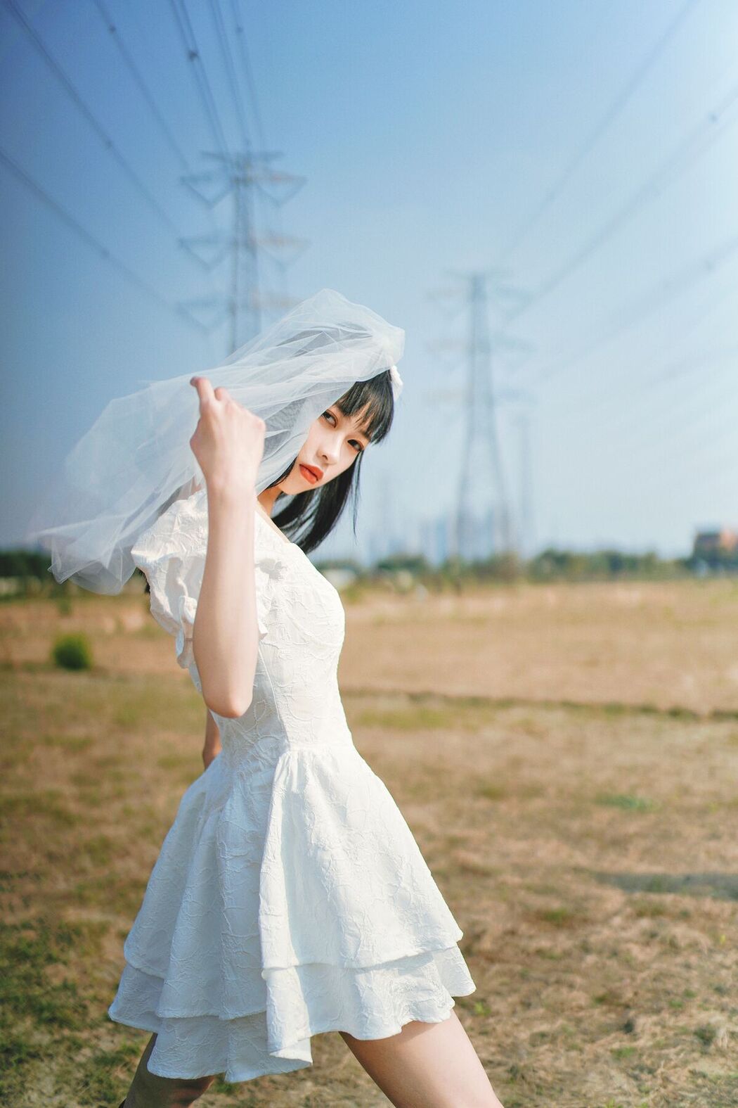 YiTuYu艺图语 Vol.8075 大何 (27P)