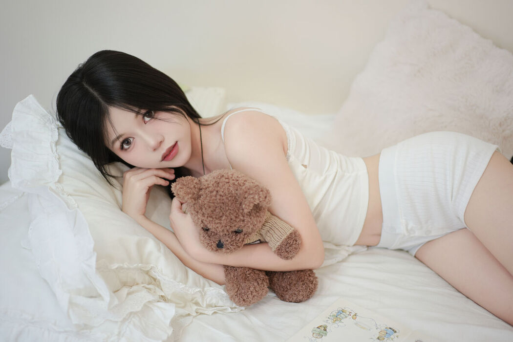 YiTuYu艺图语 Vol.8092 璇 (32P)