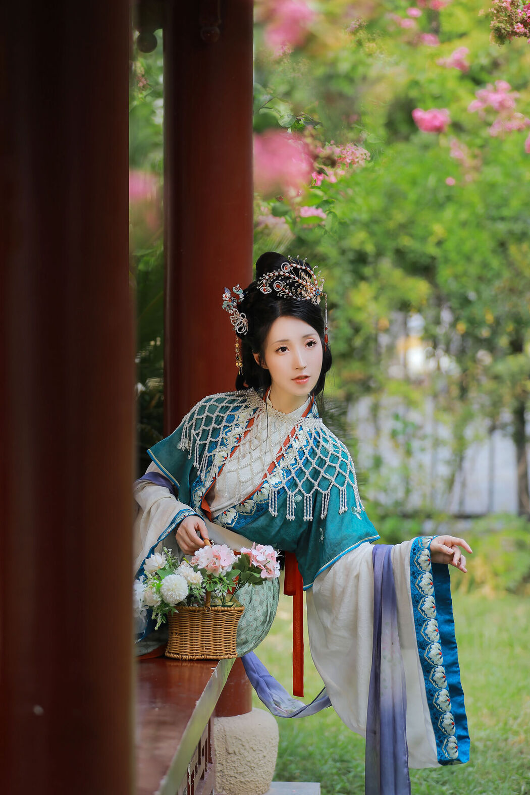 YiTuYu艺图语 Vol.8113 李猜 (23P)