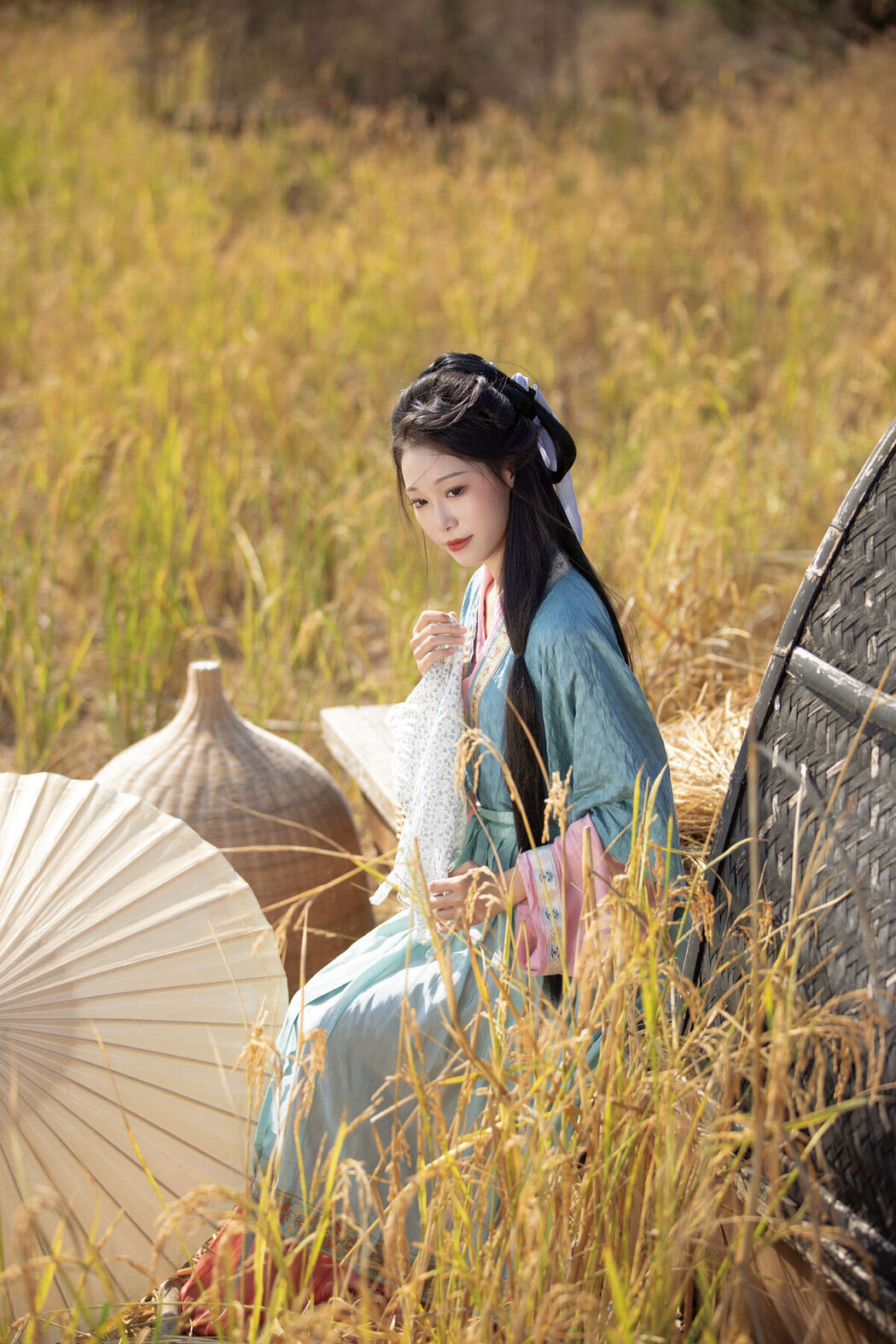 YiTuYu艺图语 Vol.8088 苗子 (24P)