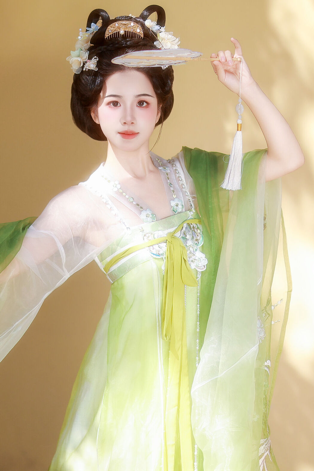 YiTuYu艺图语 Vol.8102 小杜同学 (27P) Cover Photo