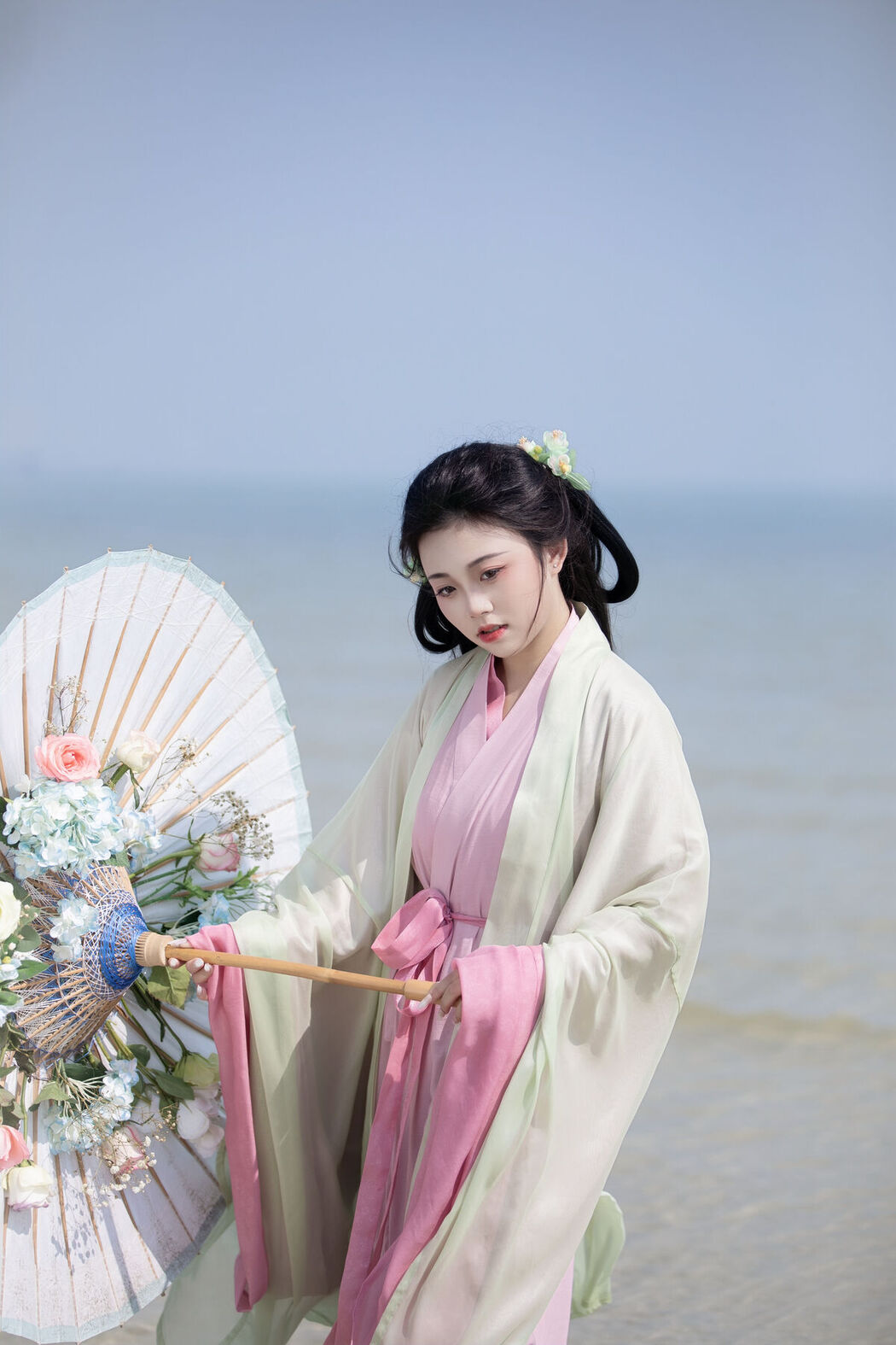 YiTuYu艺图语 Vol.8080 谨陬捌 (22P)