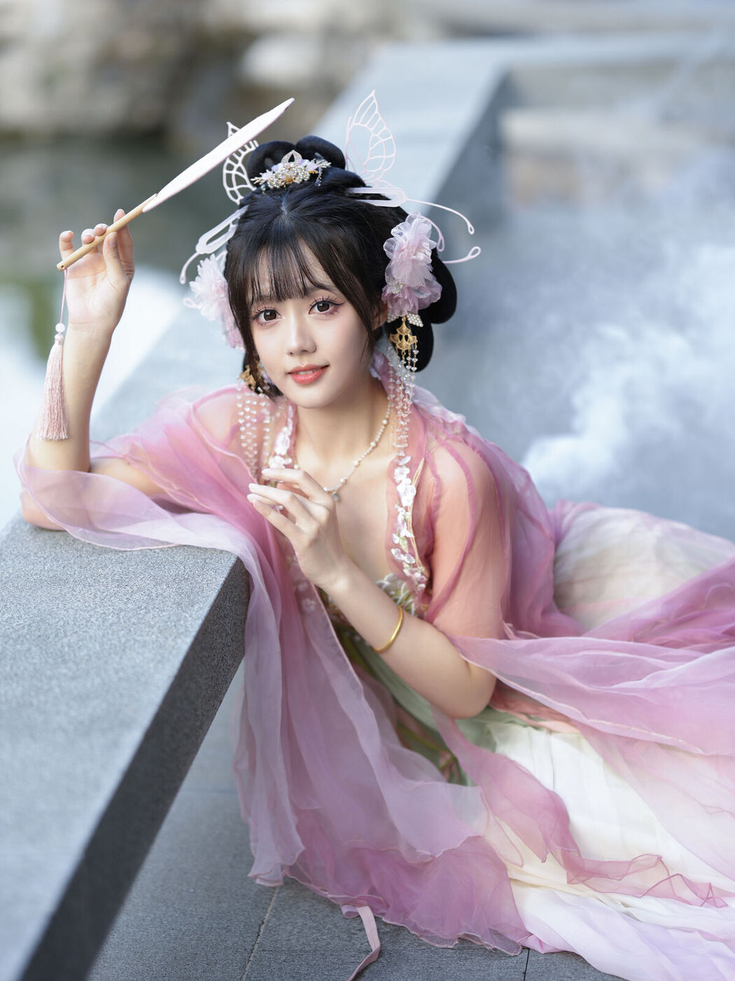 YiTuYu艺图语 Vol.8046 Qing Liu