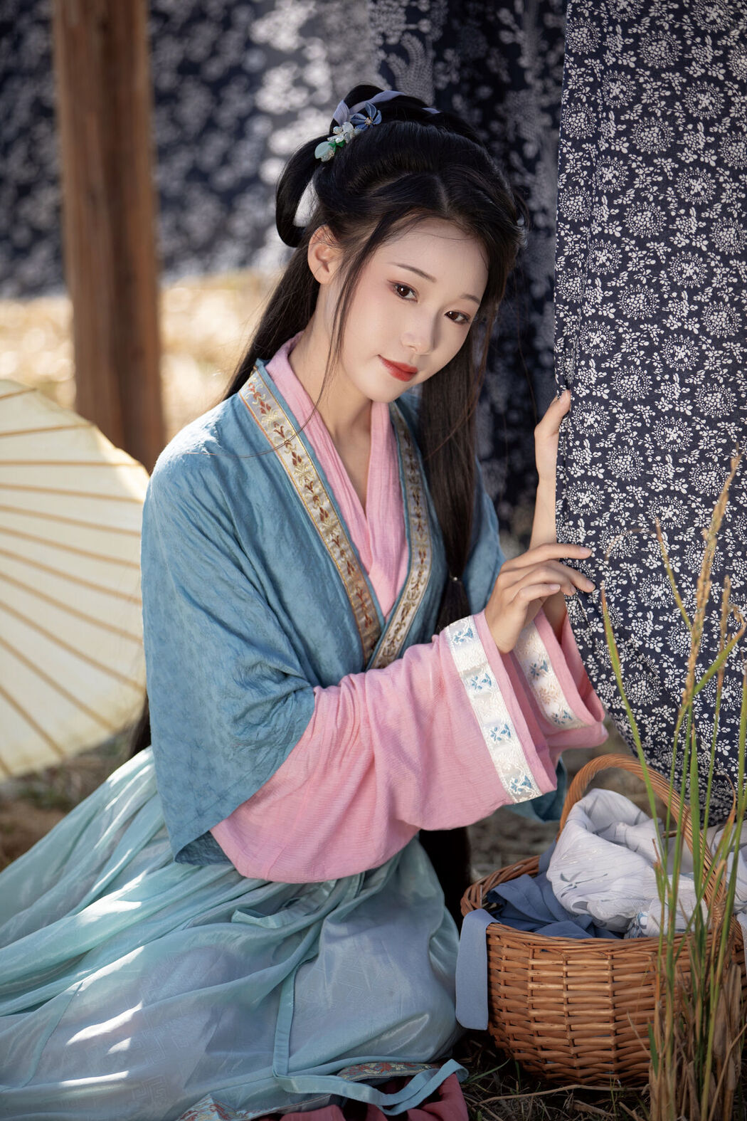 YiTuYu艺图语 Vol.8088 苗子 (24P)
