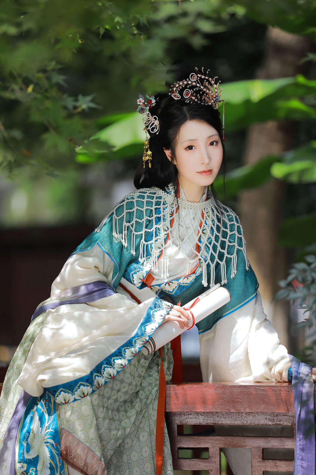 YiTuYu艺图语 Vol.8113 李猜 (23P)