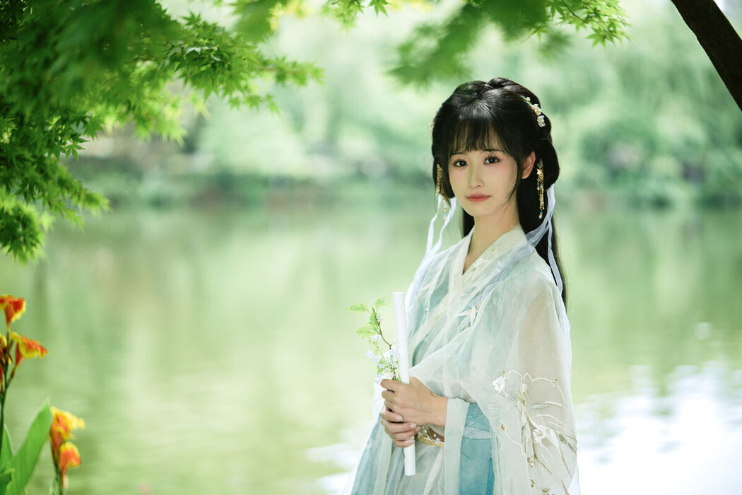 YiTuYu艺图语 Vol.8072 春娇 (23P)