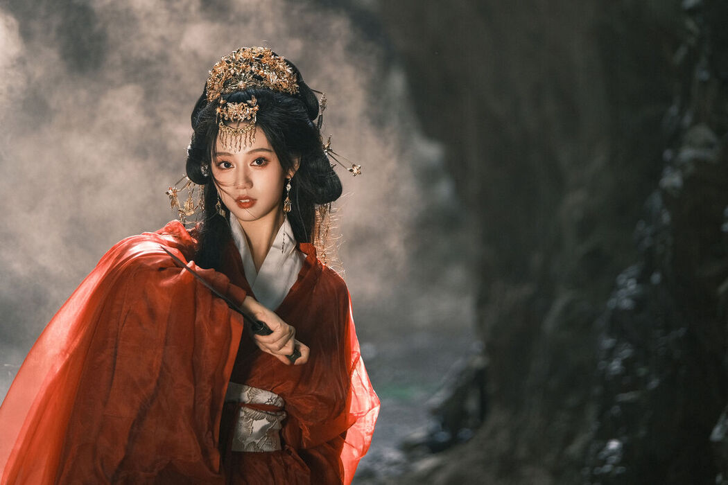 YiTuYu艺图语 Vol.8122 七七 (23P)