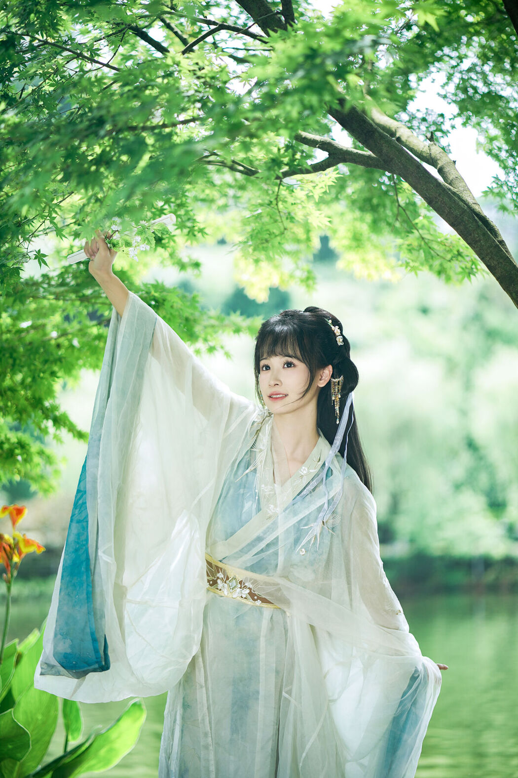 YiTuYu艺图语 Vol.8072 春娇 (23P)