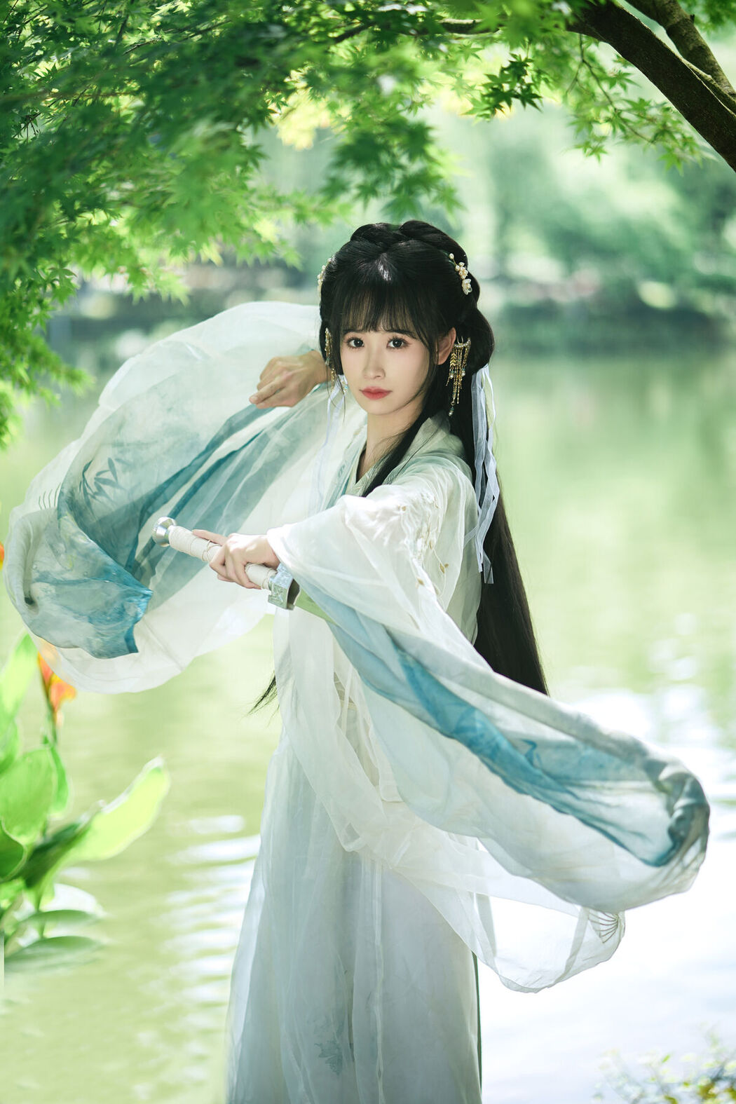 YiTuYu艺图语 Vol.8072 春娇 (23P)