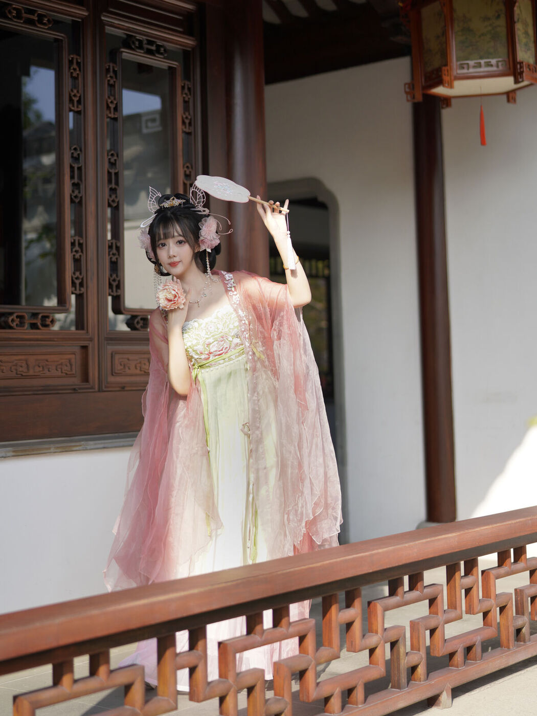 YiTuYu艺图语 Vol.8046 Qing Liu