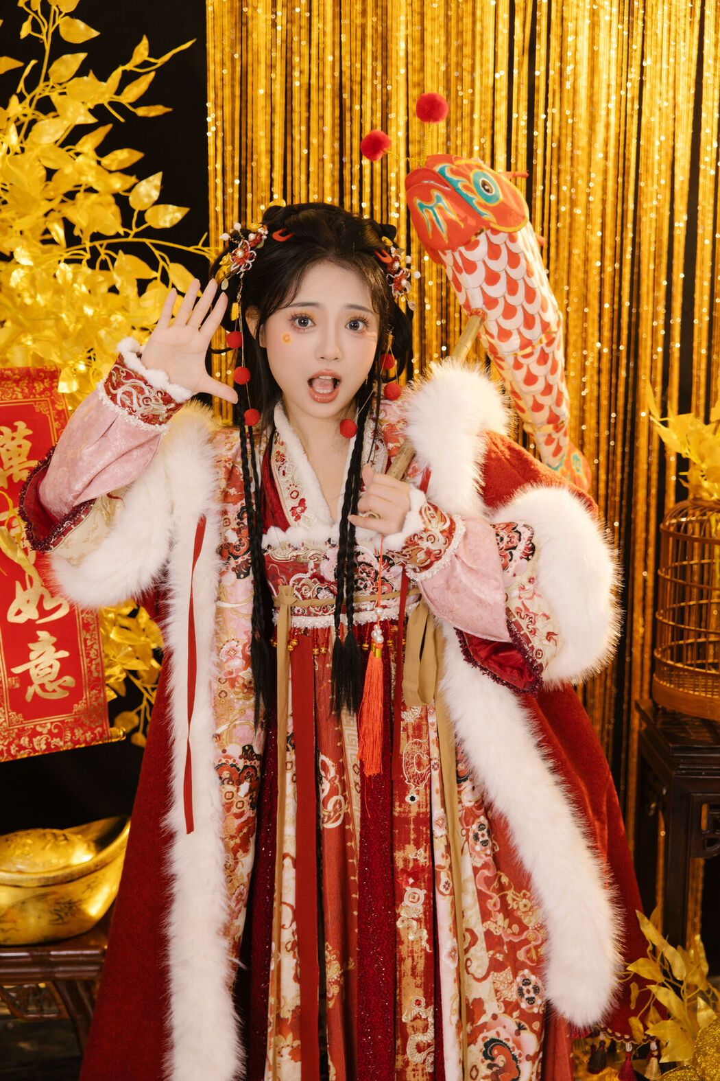 YiTuYu艺图语 Vol.8114 衔鹿 (28P)