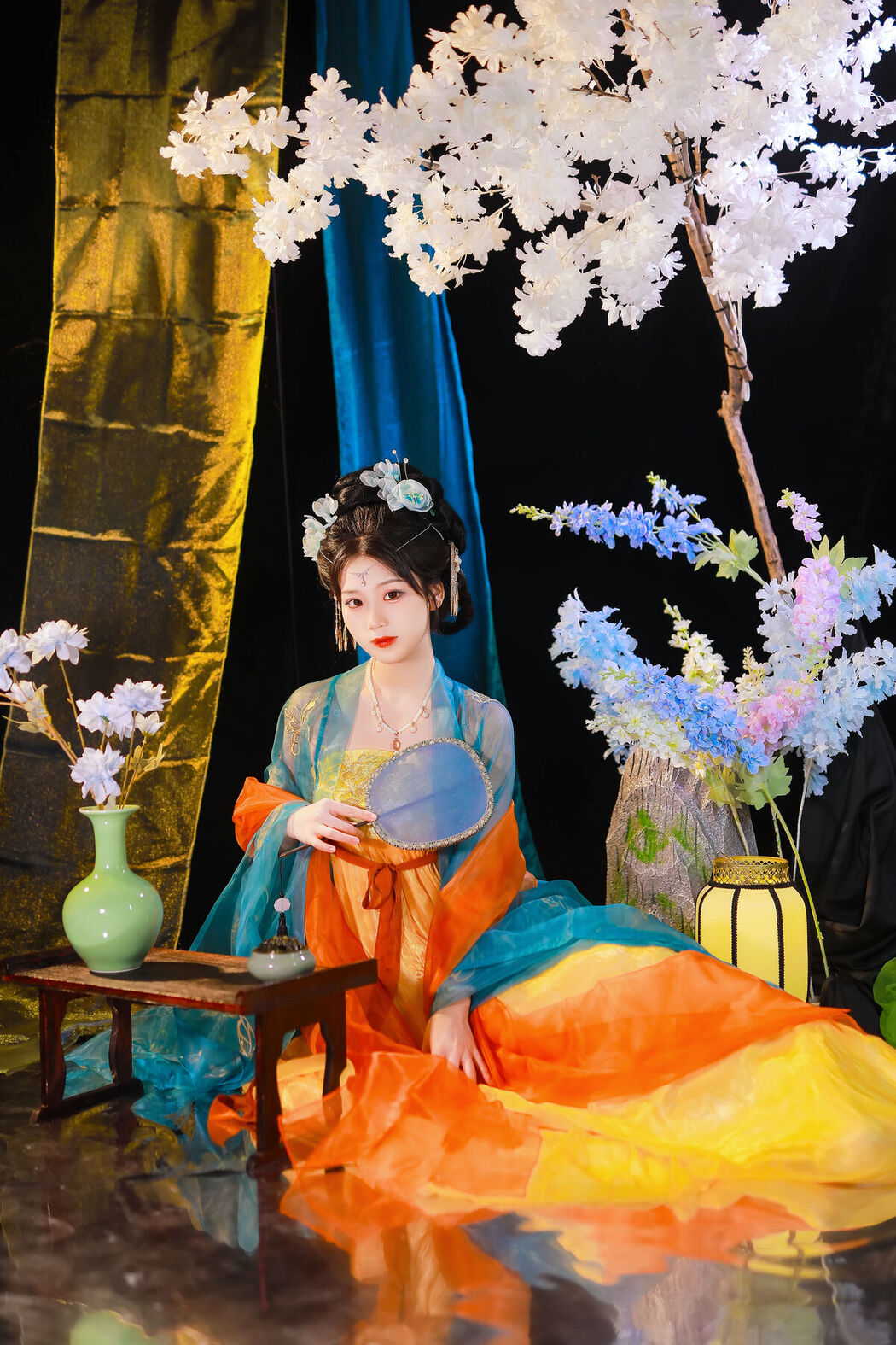 YiTuYu艺图语 Vol.8104 周周Ay (23P)