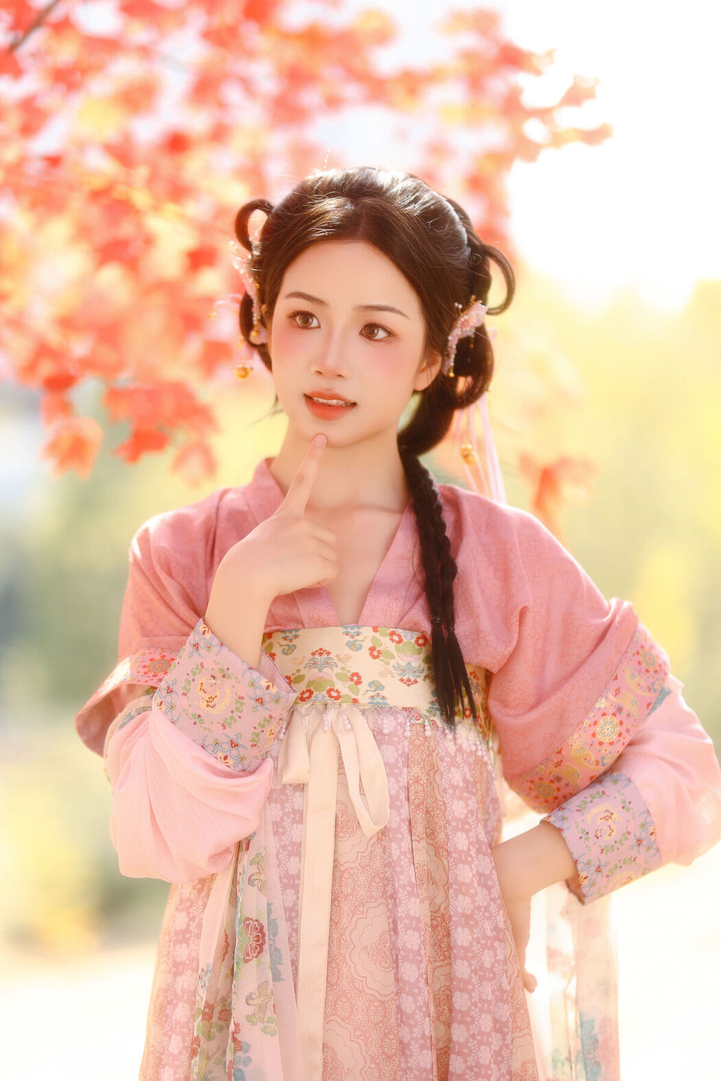 YiTuYu艺图语 Vol.8065 小杜同学 (26P)