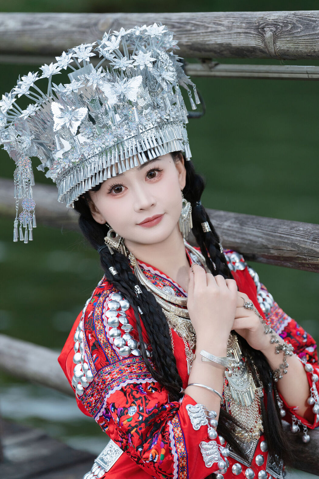 YiTuYu艺图语 Vol.8063 湫一只岁岁 (24P)