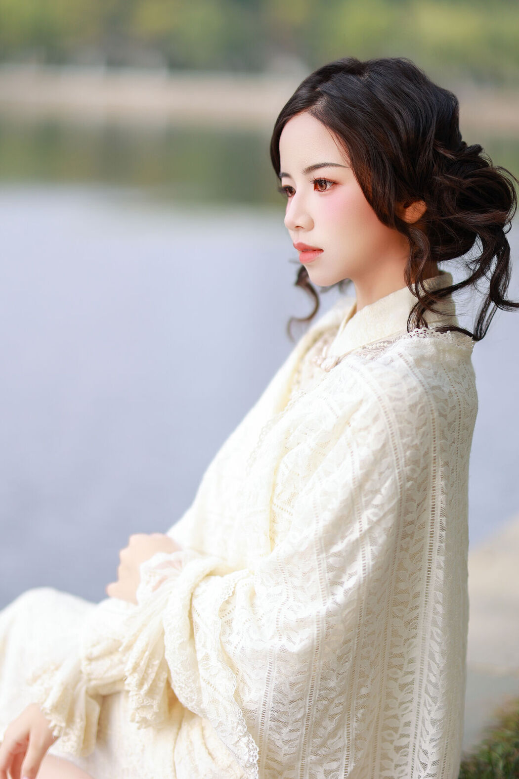 YiTuYu艺图语 Vol.8071 小杜同学 (22P)