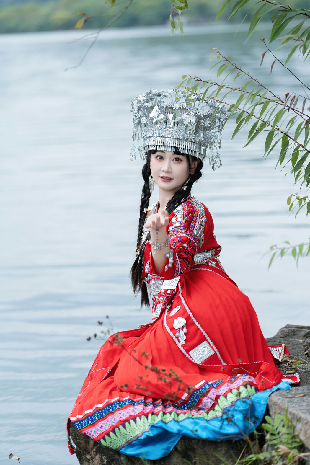 YiTuYu艺图语 Vol.8063 湫一只岁岁 (24P)
