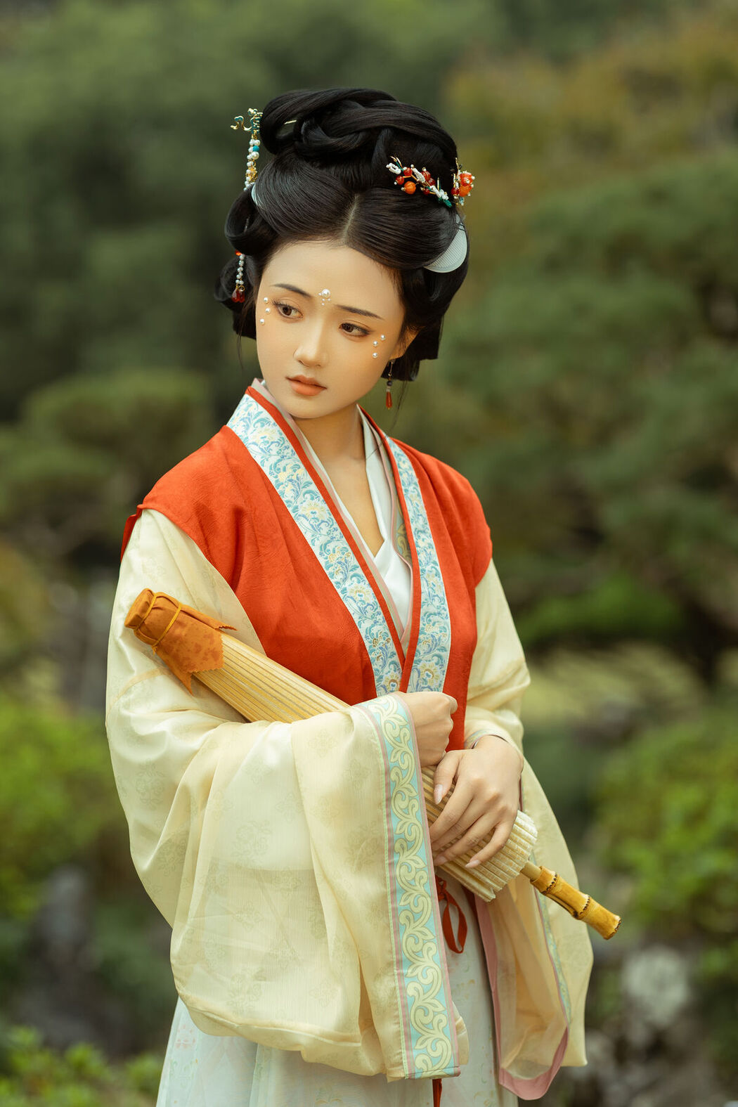 YiTuYu艺图语 Vol.8089 雪樱 (42P)