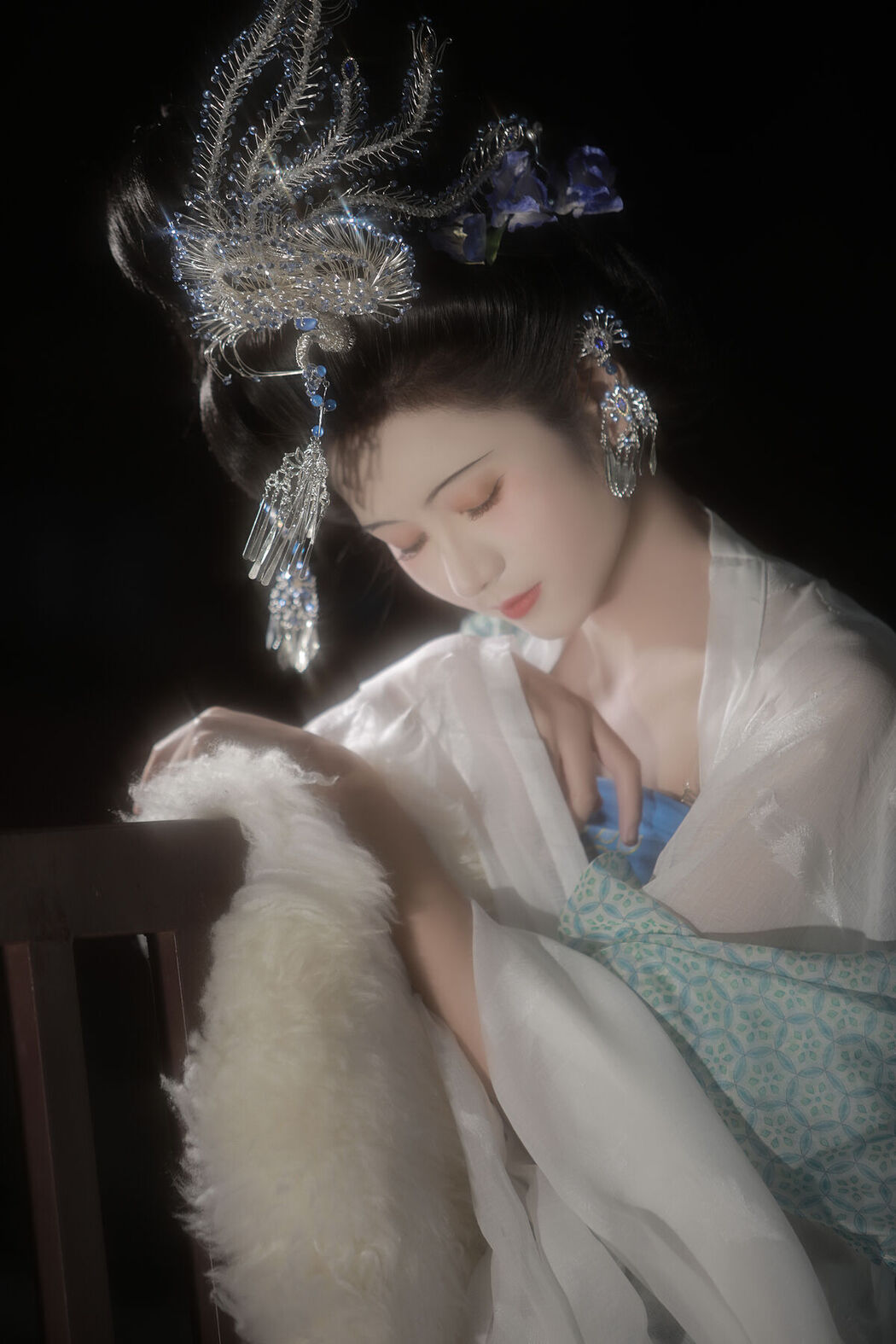 YiTuYu艺图语 Vol.8109 瑜瑾 (22P)