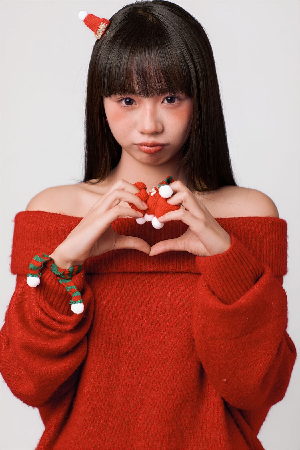 YiTuYu艺图语 Vol.8117 是三金呀 (29P)