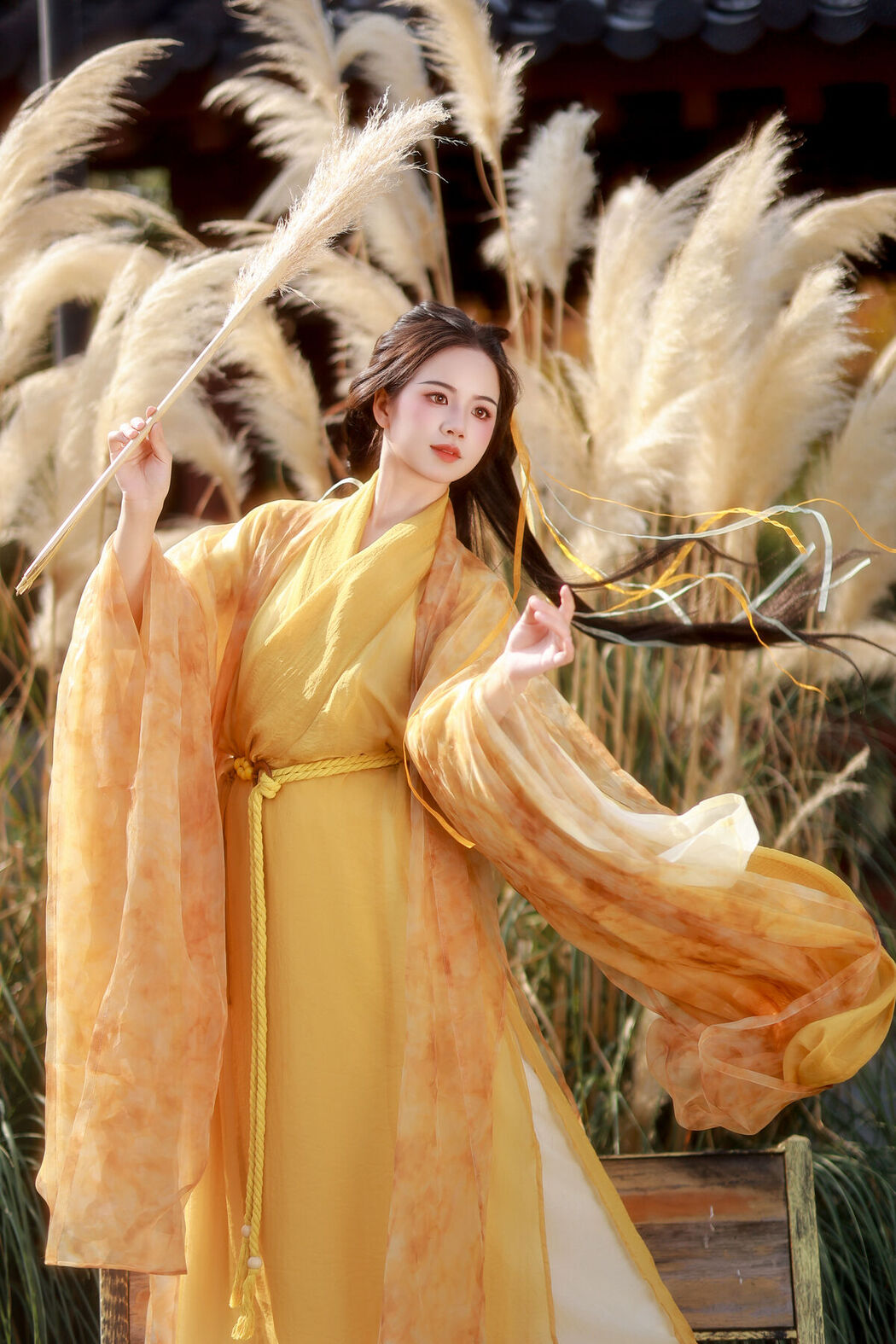 YiTuYu艺图语 Vol.8091 小杜同学 (23P)