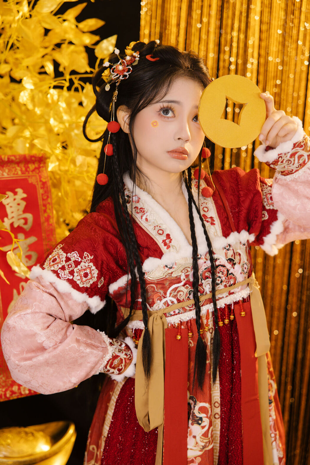 YiTuYu艺图语 Vol.8114 衔鹿 (28P)
