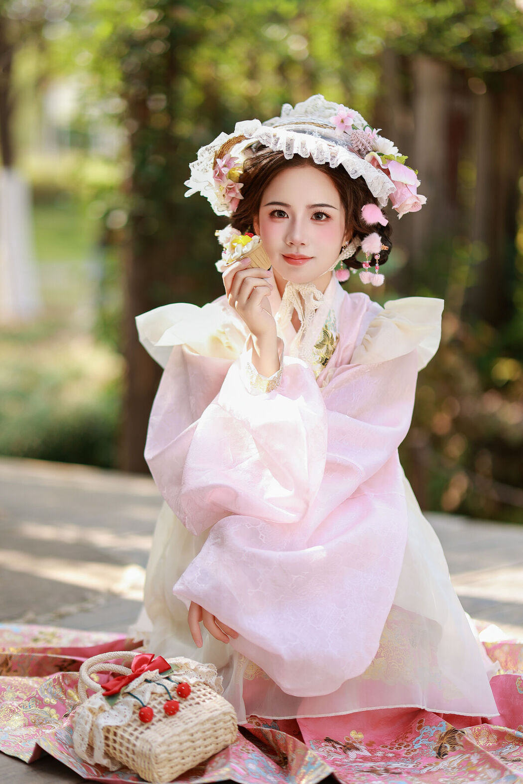 YiTuYu艺图语 Vol.8115 小杜同学 (23P)