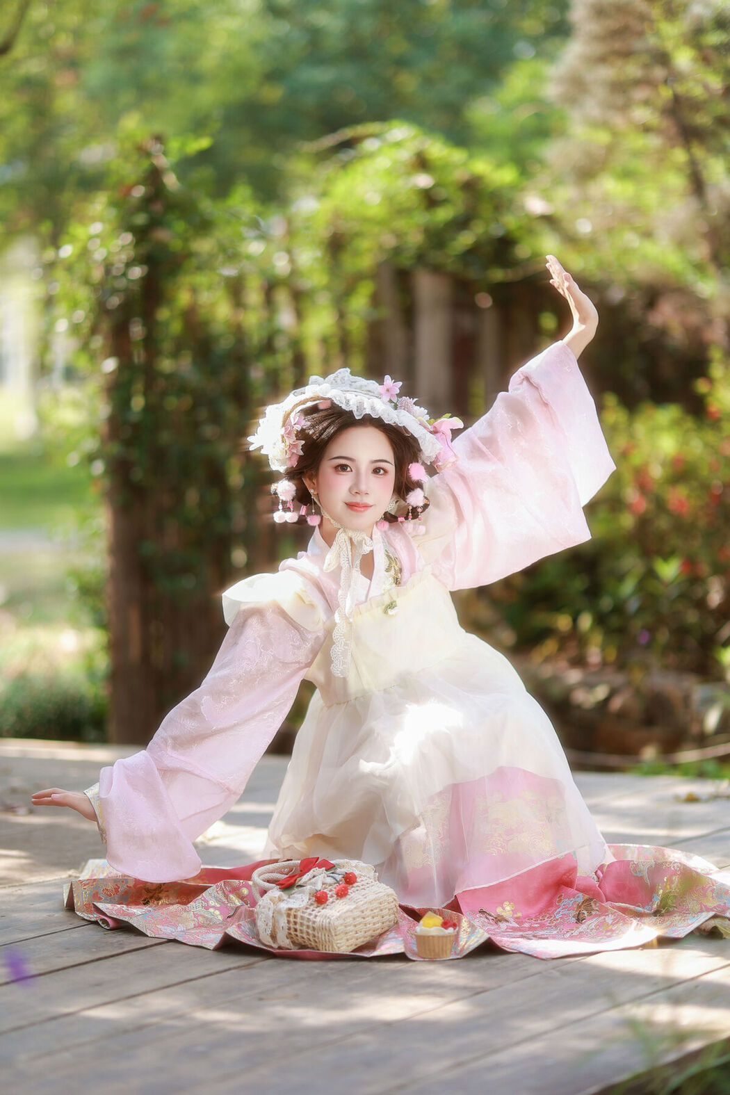 YiTuYu艺图语 Vol.8115 小杜同学 (23P)