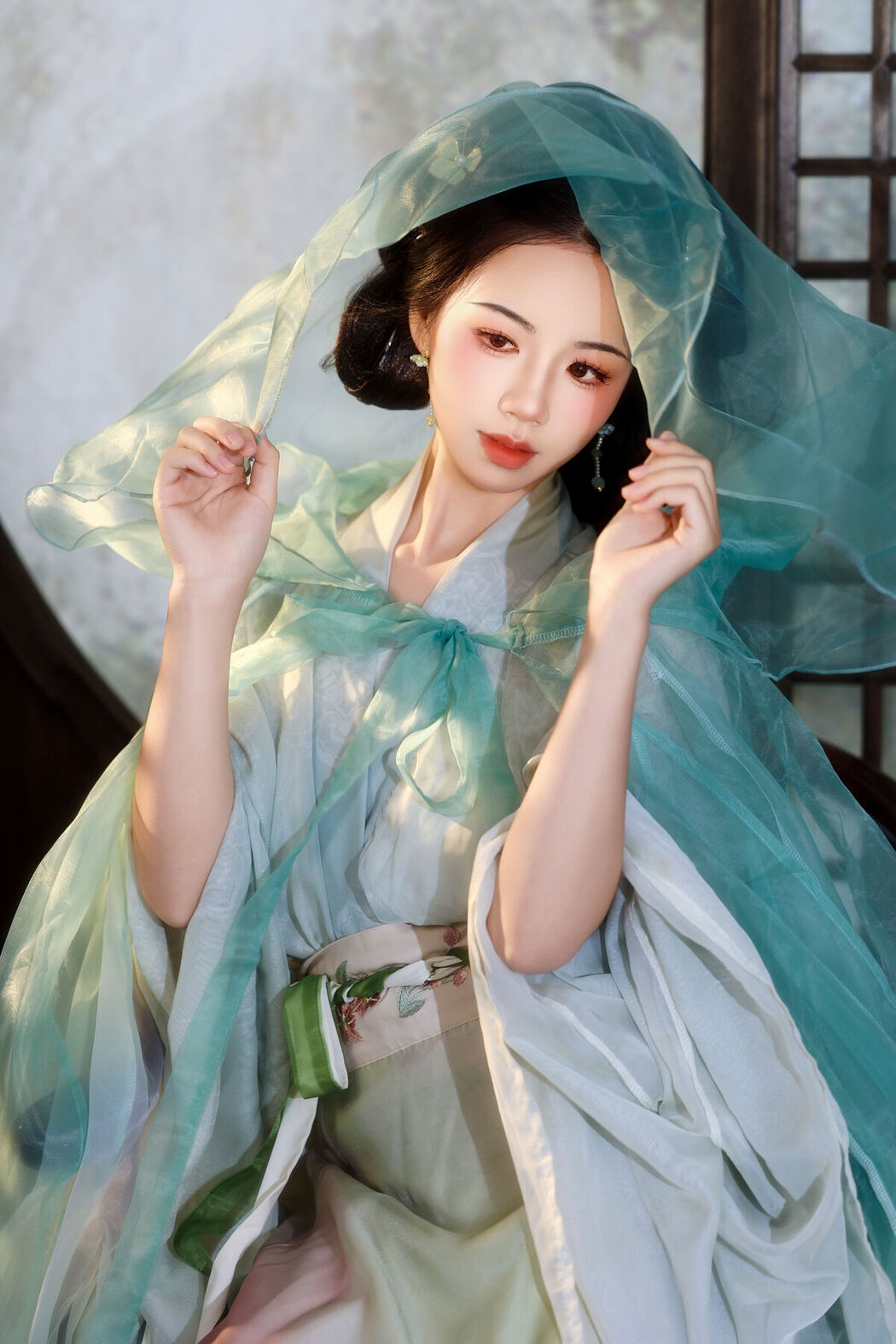 YiTuYu艺图语 Vol.8077 小杜同学 (30P)