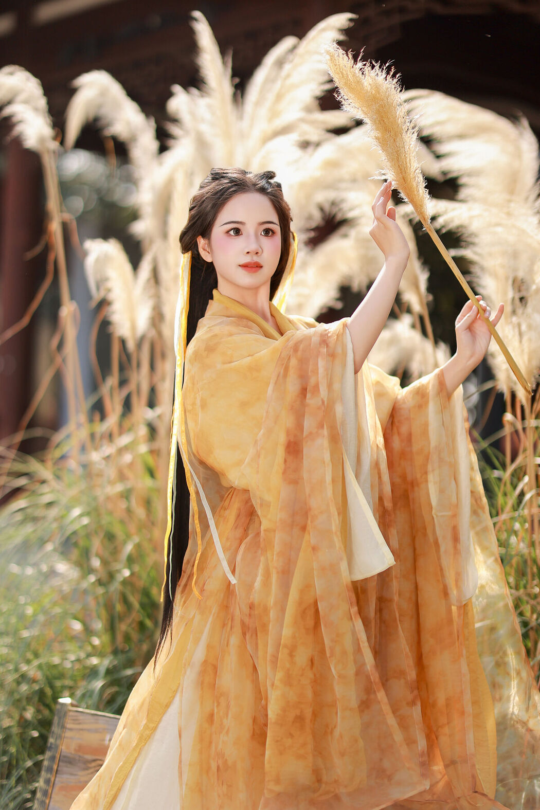 YiTuYu艺图语 Vol.8091 小杜同学 (23P)