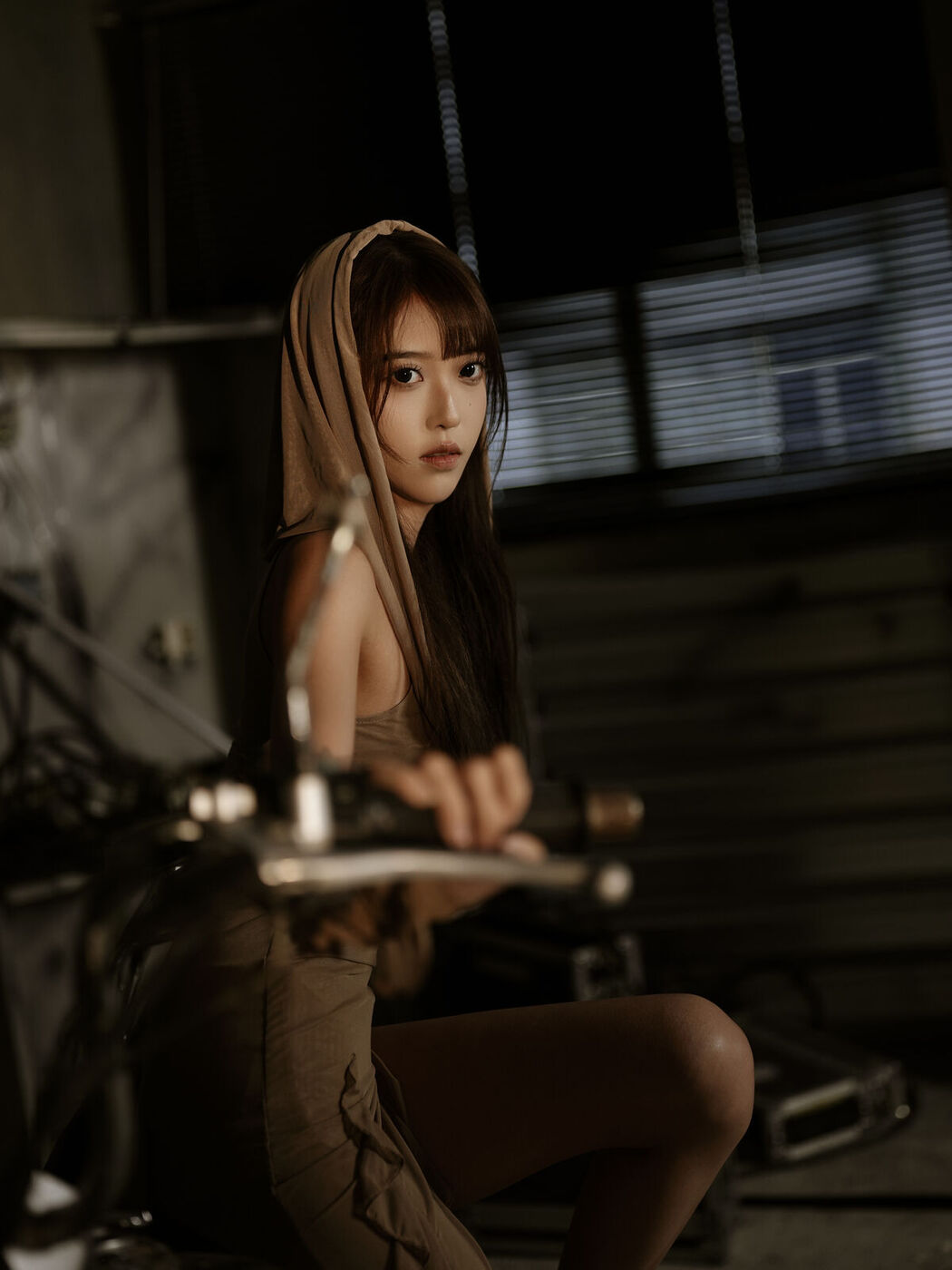 YiTuYu艺图语 Vol.8081 Yuri小阿飘 (24P)