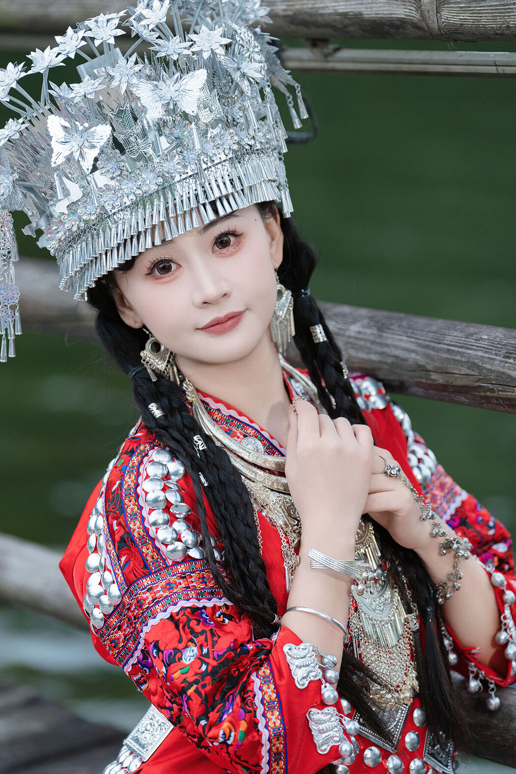 YiTuYu艺图语 Vol.8063 湫一只岁岁 (24P) Cover Photo