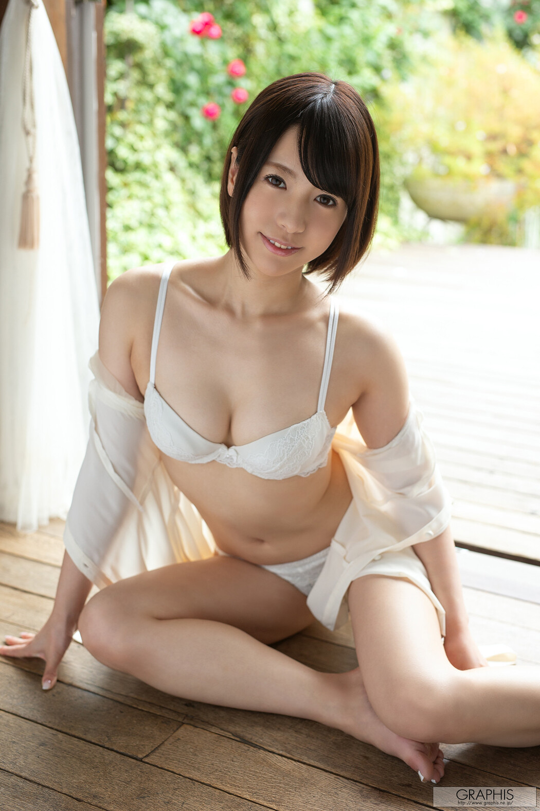 Sena Nagakura 永倉せな, Graphis Limited Edition Vol.01
