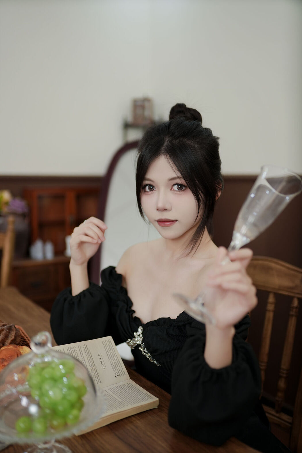 YiTuYu艺图语 Vol.8047 Xuan