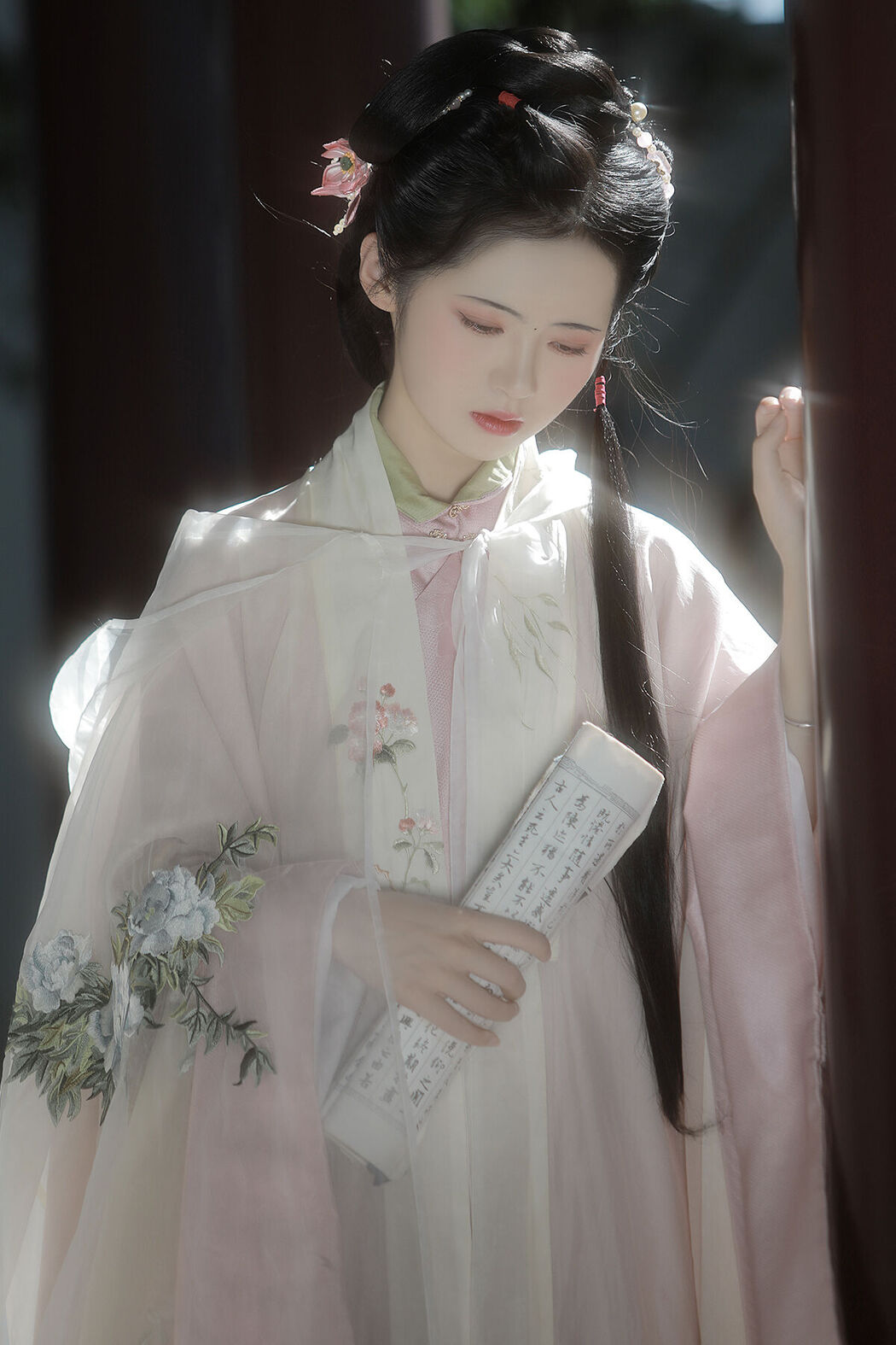 YiTuYu艺图语 Vol.8078 一枝眠眠 (21P) Cover Photo