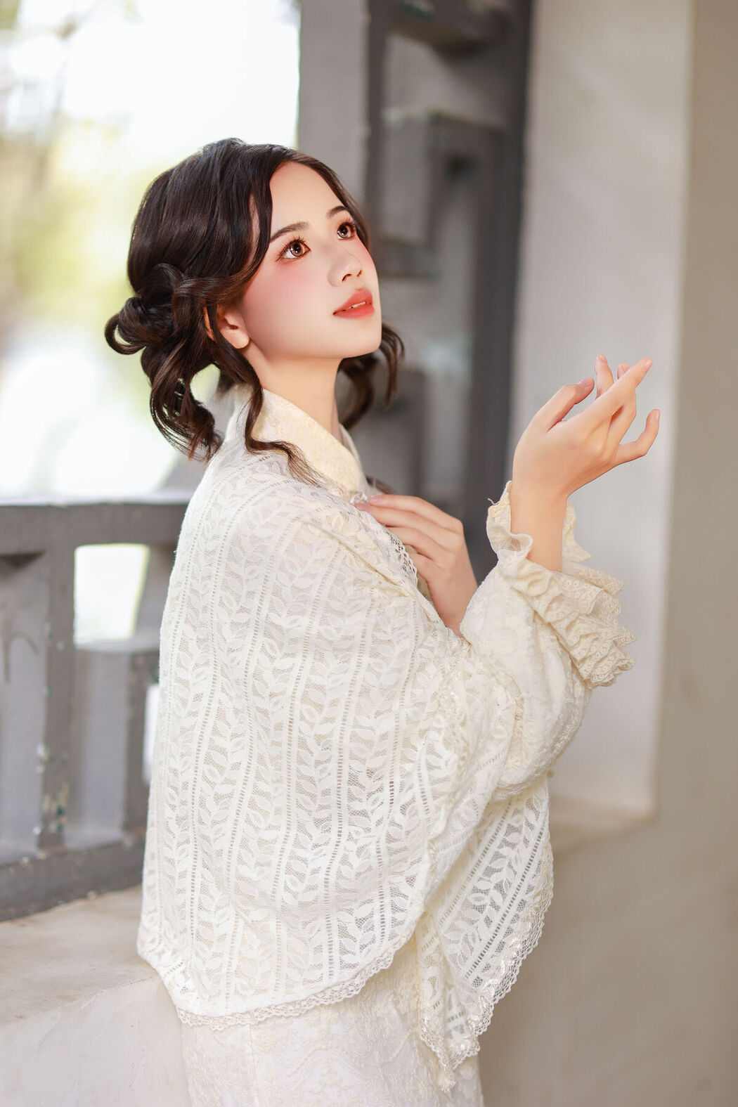 YiTuYu艺图语 Vol.8071 小杜同学 (22P)