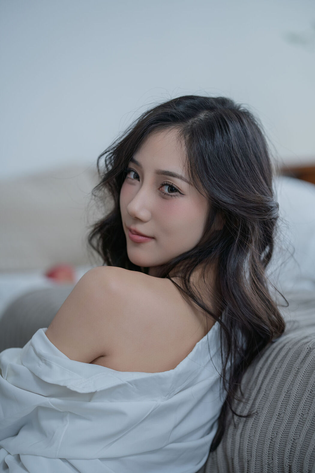 YiTuYu艺图语 Vol.8123 o1ne万 (23P)