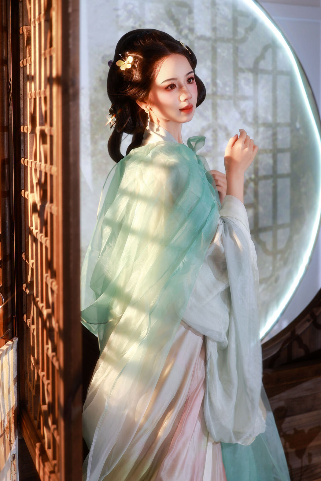 YiTuYu艺图语 Vol.8077 小杜同学 (30P)