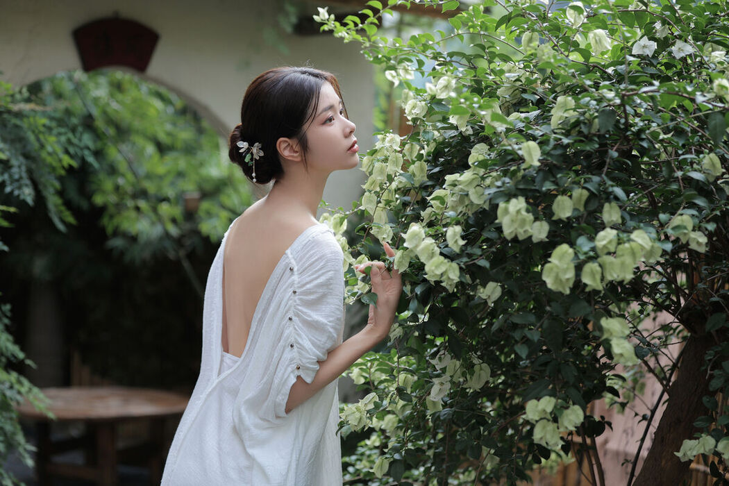YiTuYu艺图语 Vol.8112 板板酱 (36P)