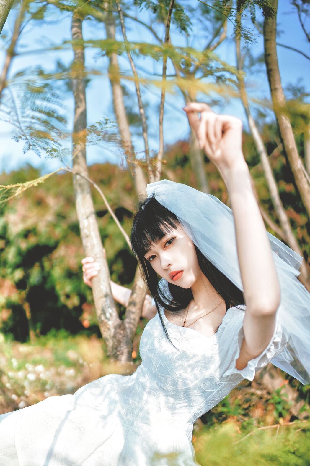 YiTuYu艺图语 Vol.8075 大何 (27P)