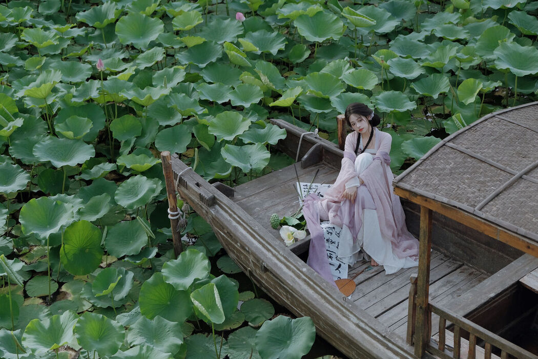 YiTuYu艺图语 Vol.8126 瑶瑶 (17P)