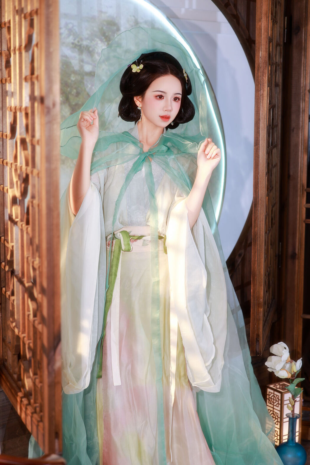 YiTuYu艺图语 Vol.8077 小杜同学 (30P)