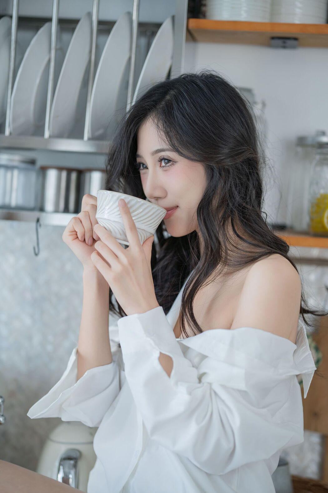 YiTuYu艺图语 Vol.8123 o1ne万 (23P)