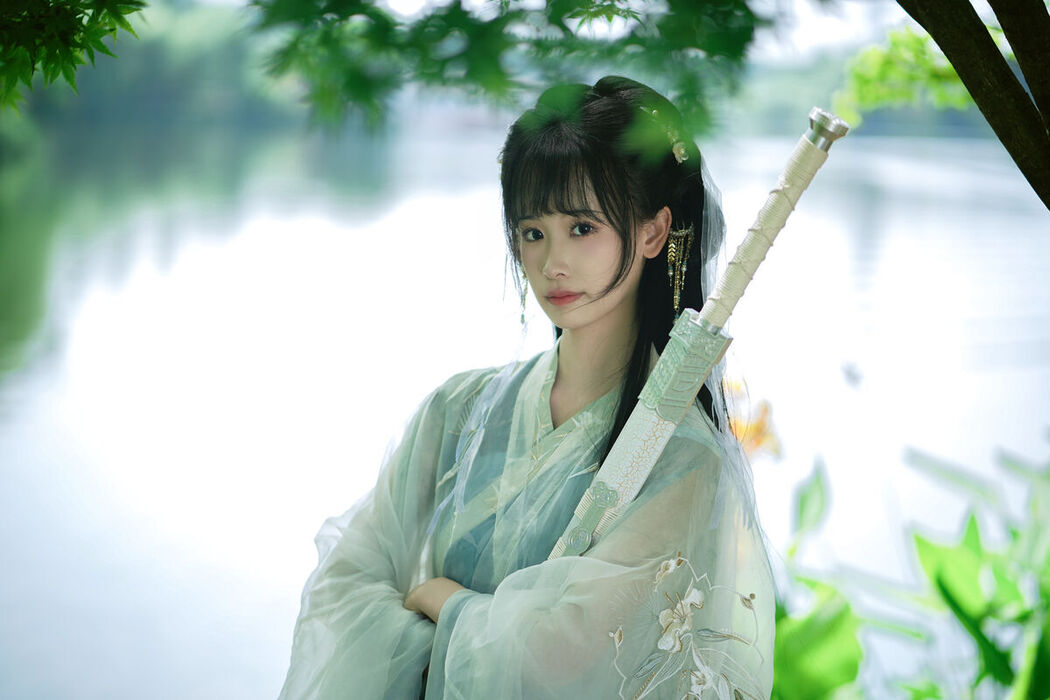 YiTuYu艺图语 Vol.8072 春娇 (23P)