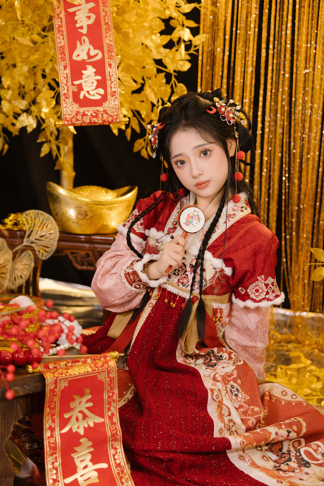 YiTuYu艺图语 Vol.8114 衔鹿 (28P)