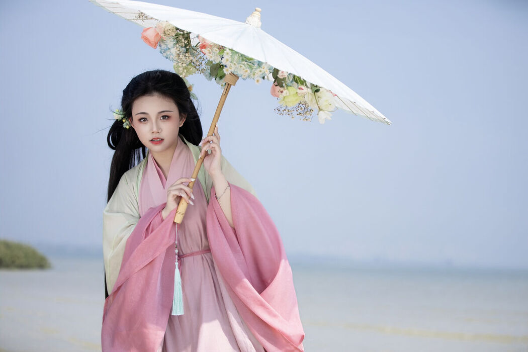 YiTuYu艺图语 Vol.8080 谨陬捌 (22P)