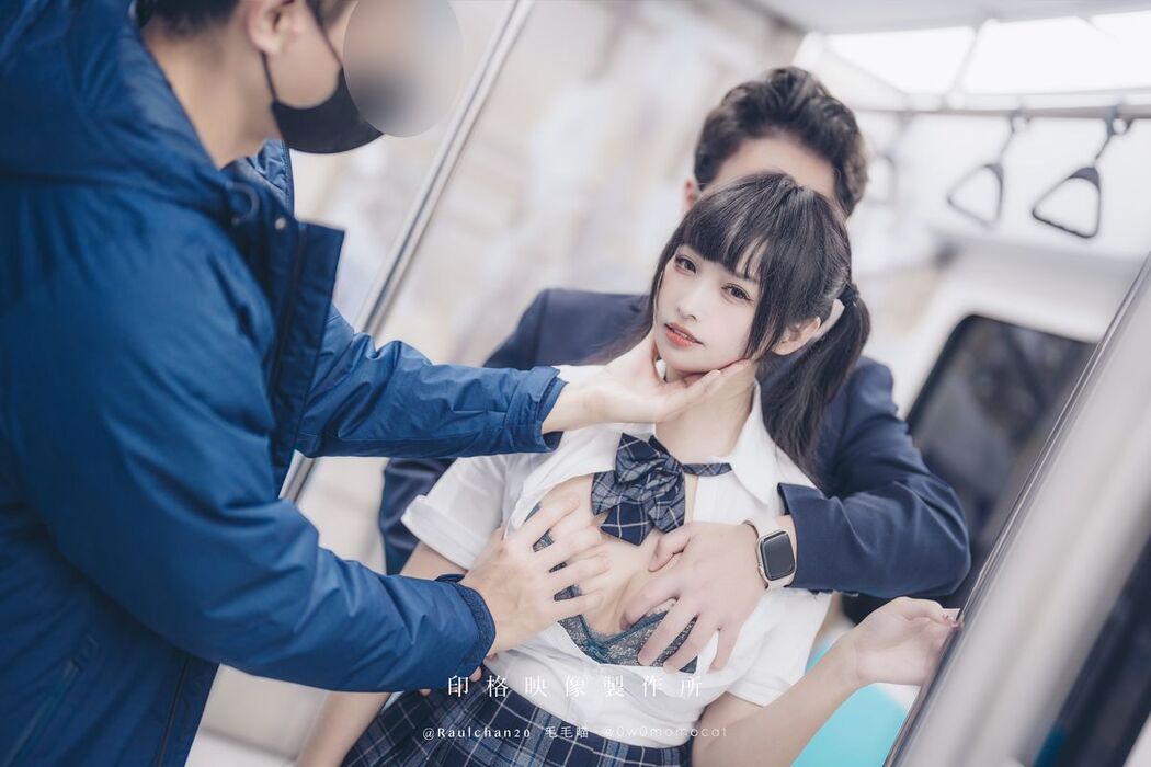 Coser@慕慕Momo – 電車通學少女完整版 (65P – 6V)