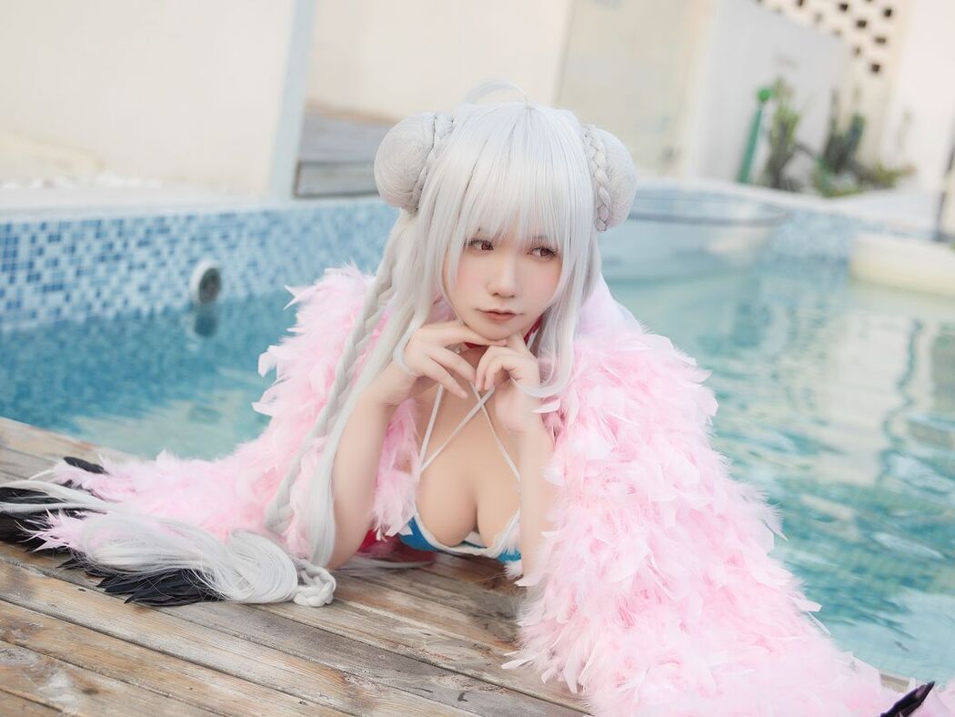 Coser@麻花麻花酱 – 可畏泳装 (16P)