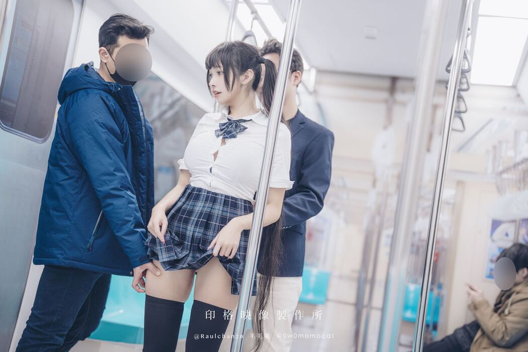 Coser@慕慕Momo – 電車通學少女完整版 (65P – 6V)