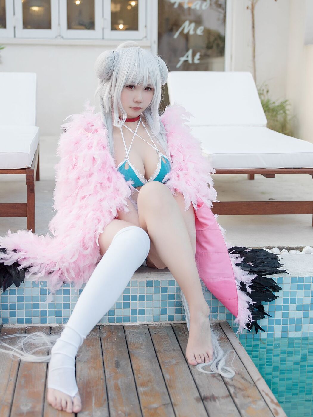Coser@麻花麻花酱 – 可畏泳装 (16P)