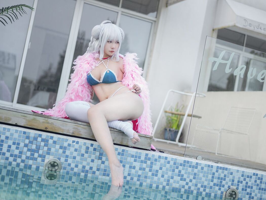 Coser@麻花麻花酱 – 可畏泳装 (16P)